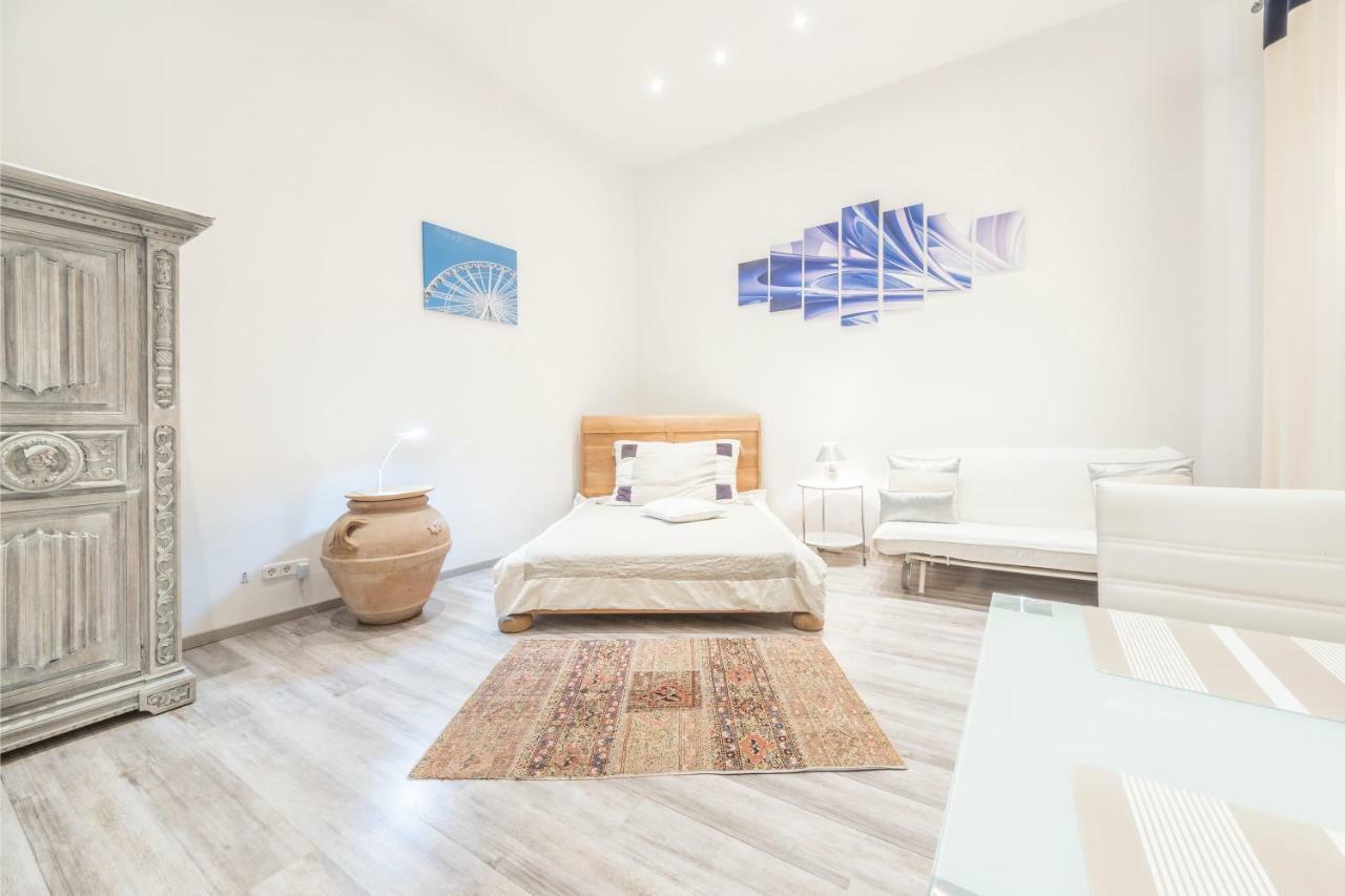Atlanta Apartment Is In The Heart Of Budapest Eksteriør bilde