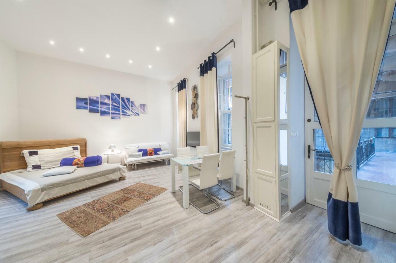 Atlanta Apartment Is In The Heart Of Budapest Eksteriør bilde