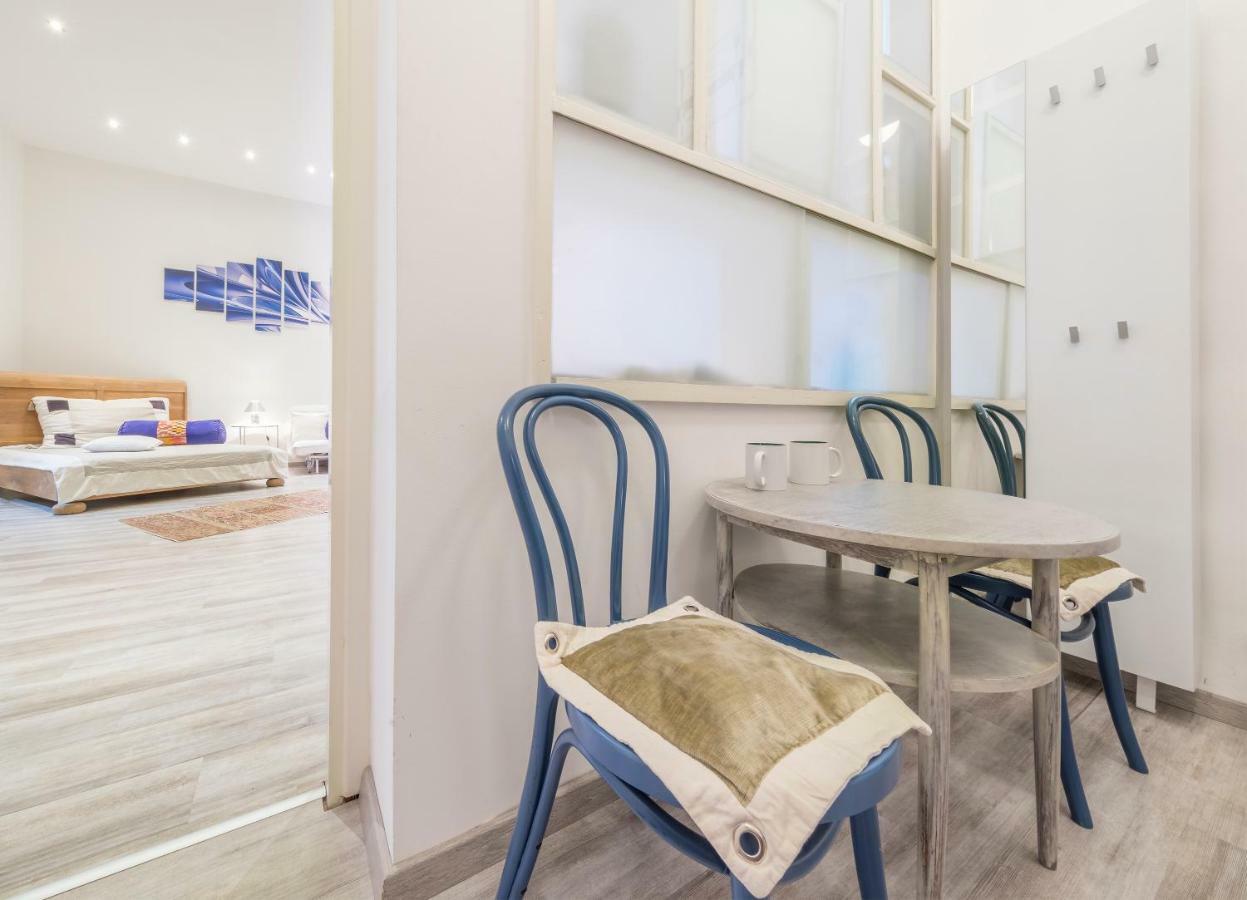Atlanta Apartment Is In The Heart Of Budapest Eksteriør bilde